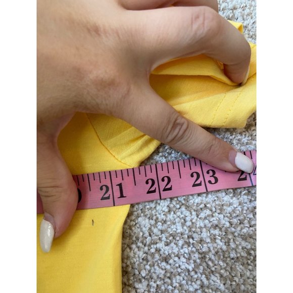 Woman’s Yellowstone Wheeler Graphic Print Yellow T Shirt Top Size XL - Picture 5 of 6